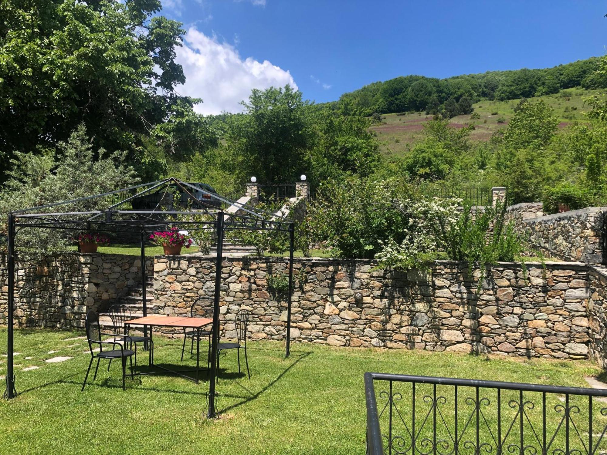 Guesthouse Kontogianni - Materka Nymfaio Luaran gambar